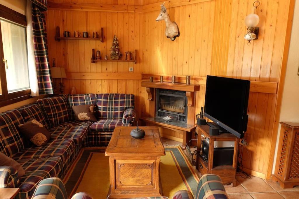 Casa Rustica Familiar En Los Pirineos Биескас Екстериор снимка